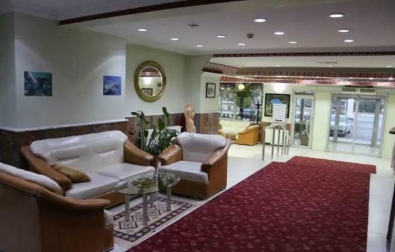 Metropolis Hotel Torbali Bagian luar foto